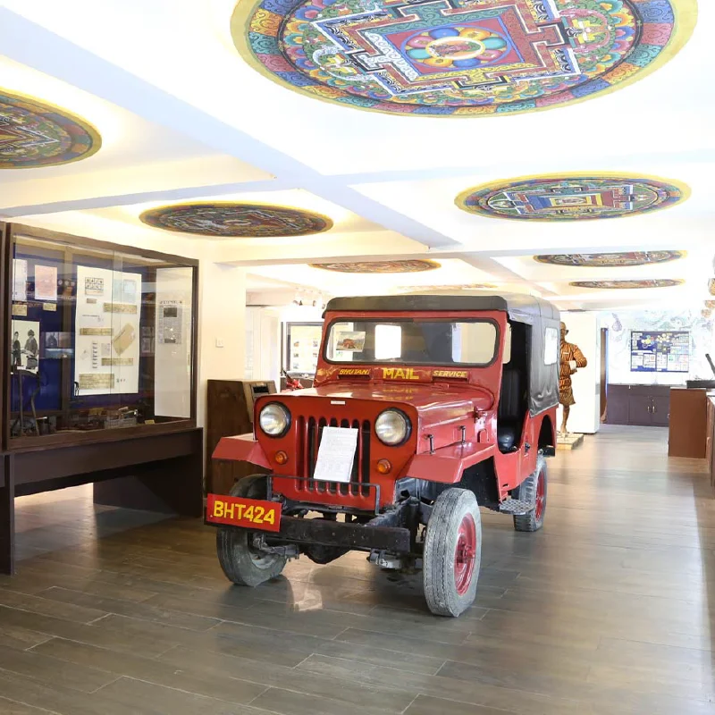 1gallery tour-10